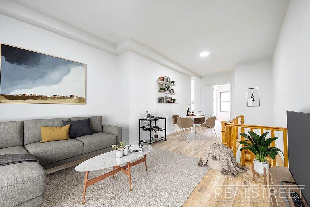 Massive 4BD/4BA Duplex with Office & Priva in Brooklyn, NY - Building Photo