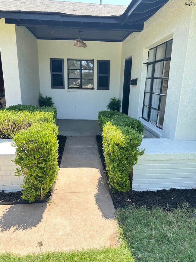 3105 Sherwood Ln in Wichita Falls, TX - Building Photo - Building Photo