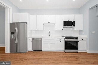 230 S Market St in Frederick, MD - Foto de edificio - Building Photo