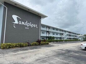 120 Lehane Ter, Unit 214 in North Palm Beach, FL - Building Photo