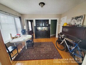 222 N Logan Ave in Minneapolis, MN - Building Photo - Building Photo