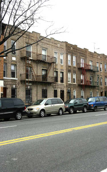 536 McDonald Ave in Brooklyn, NY - Building Photo