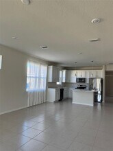 1835 Spring Shower Circle in Kissimmee, FL - Foto de edificio - Building Photo