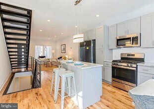 1332 S Chadwick St in Philadelphia, PA - Building Photo - Building Photo