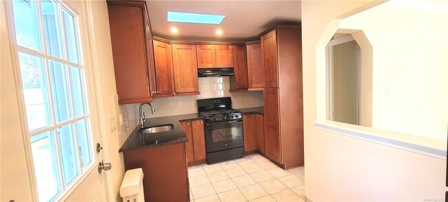 56 Marlboro Rd, Unit 1st Floor