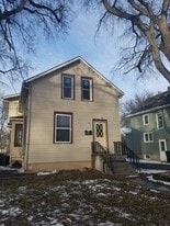 1341 4th Ave S, Unit 1 in Fargo, ND - Building Photo