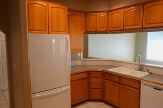 466 Lower Daniels Dr in East Wenatchee, WA - Foto de edificio - Building Photo