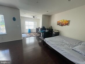 7883 River Rock Way in Columbia, MD - Building Photo - Building Photo