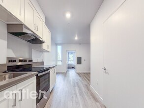 4007 W Martin Luther King Jr Blvd in Los Angeles, CA - Building Photo - Building Photo