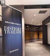 395 Dundas St W in Oakville, ON - Building Photo - Building Photo