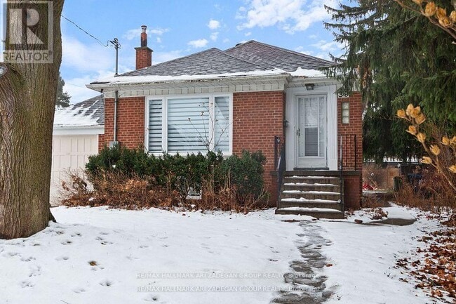 property at 39 Laurelcrest Ave