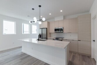 21515 Patton Ave in Lago Vista, TX - Building Photo - Building Photo