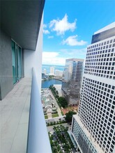 55 SE 6th St, Unit 4008 in Miami, FL - Building Photo - Building Photo