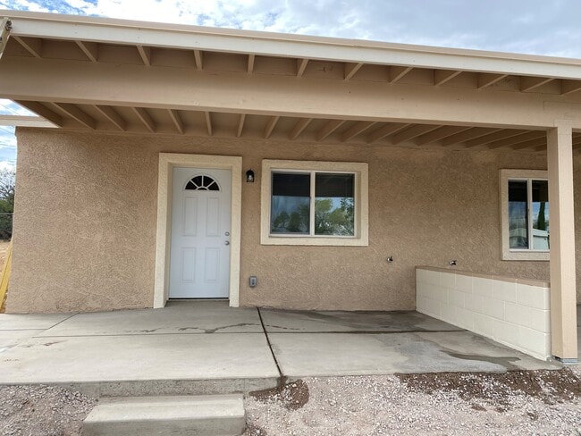 property at 1001 Elledge Dr
