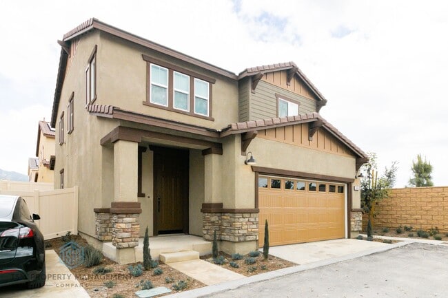 16076 Jaegar Ln in Fontana, CA - Building Photo - Building Photo