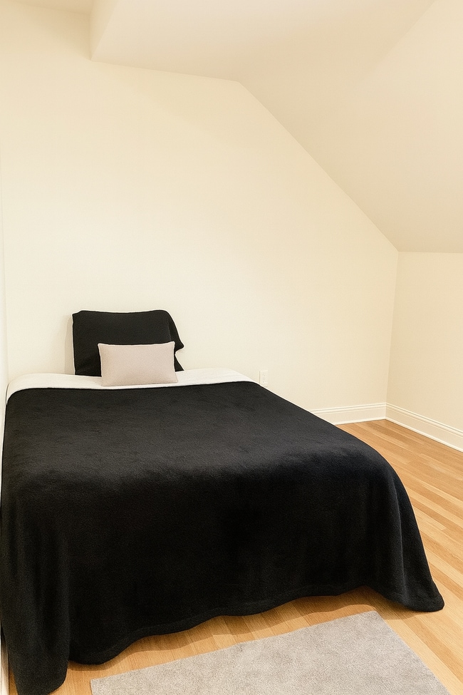 10 Strathmore Rd in Brookline, MA - Building Photo - Building Photo