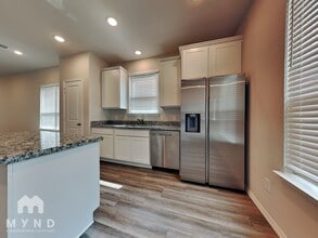 11731 Miller Cir in Conroe, TX - Foto de edificio - Building Photo