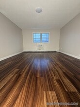 345 Hildreth St, Unit 33 in Lowell, MA - Building Photo - Building Photo