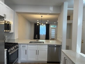 5402 Bayberry Ct in Rolling Meadows, IL - Building Photo - Building Photo