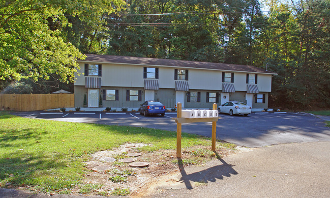 801 Teaberry Rd in Knoxville, TN - Foto de edificio - Building Photo