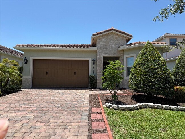 property at 10263 Henbury St