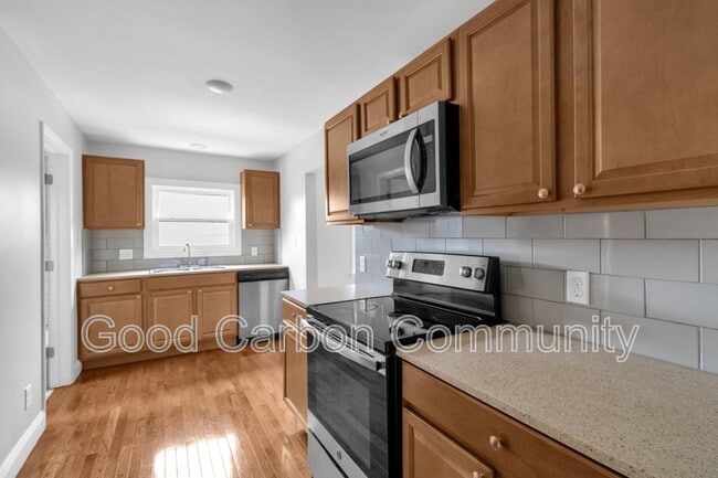 84 Crane St in Depew, NY - Building Photo - Building Photo