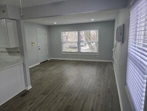 15041 Dobson Ave in Dolton, IL - Building Photo - Building Photo