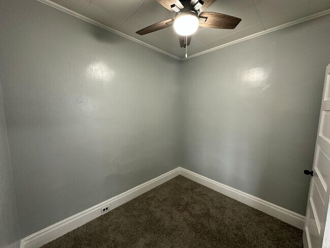property at 2916 Elm St