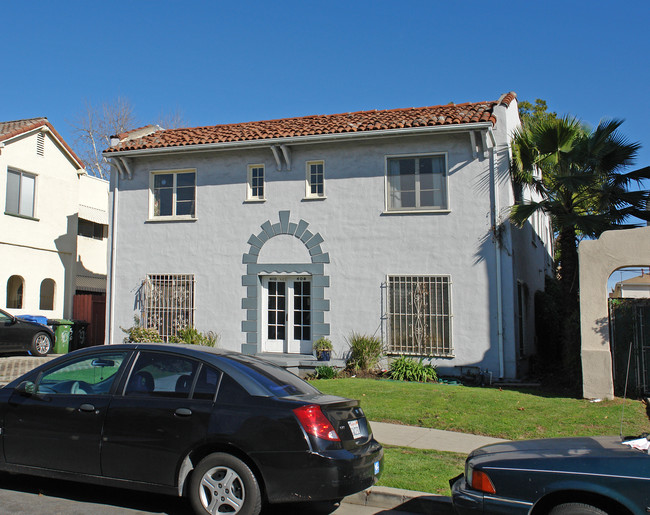 408 N Spaulding Ave in Los Angeles, CA - Foto de edificio - Building Photo