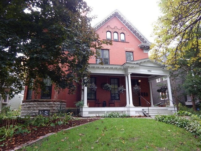462 Holly Ave