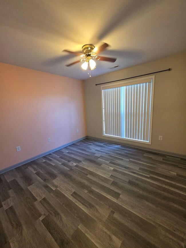 210 Kingsley Park Dr in Moore, SC - Building Photo - Building Photo