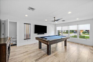 740 NE 36th St in Boca Raton, FL - Building Photo - Building Photo