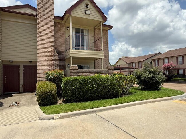 property at 2120 El Paseo St