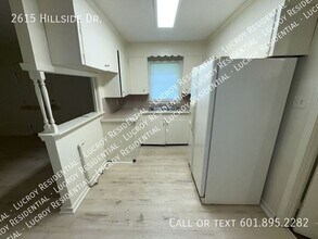 2615 Hillside Dr in Jackson, MS - Building Photo - Building Photo