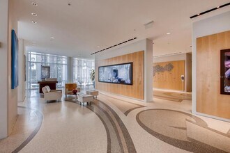 150 E Robinson St, Unit 1423 in Orlando, FL - Building Photo - Building Photo