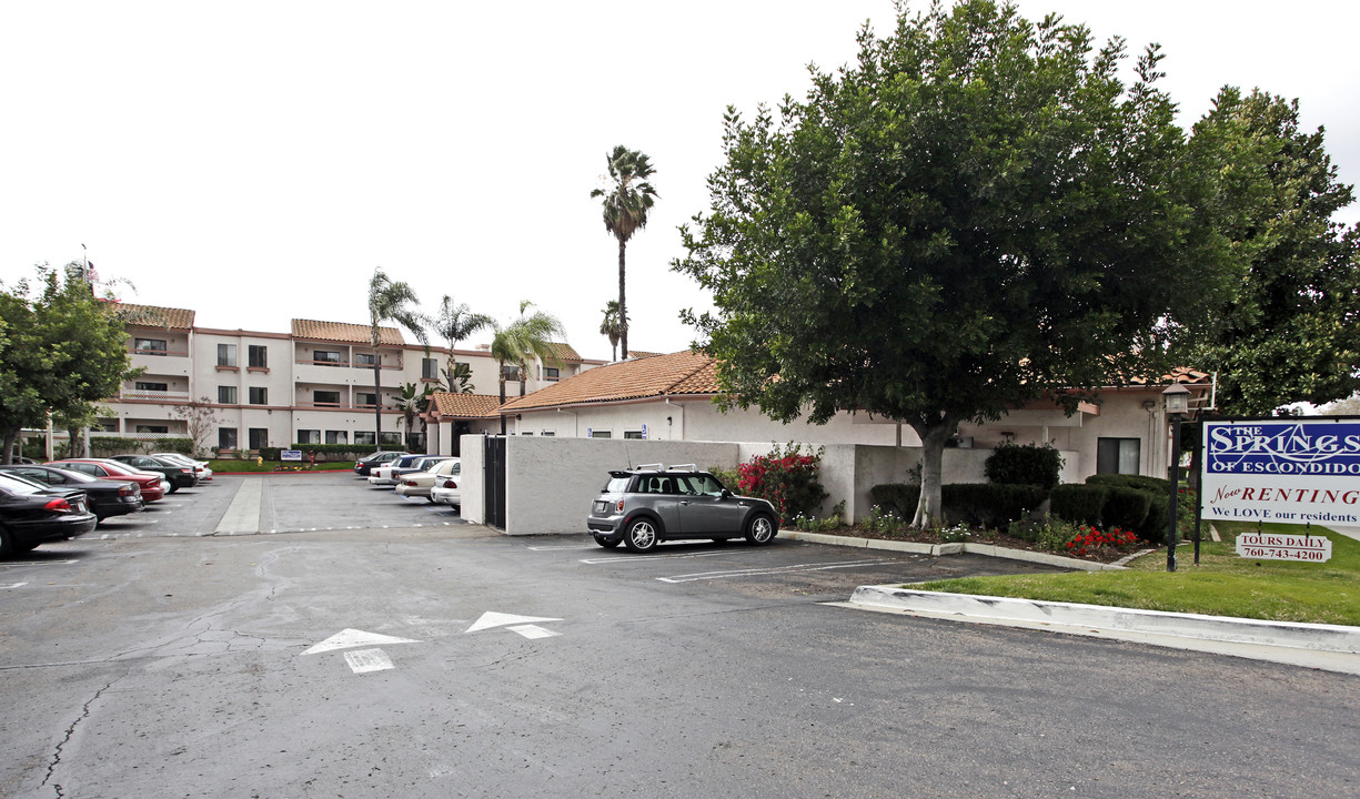 Holiday Springs Of Escondido in Escondido, CA - Building Photo
