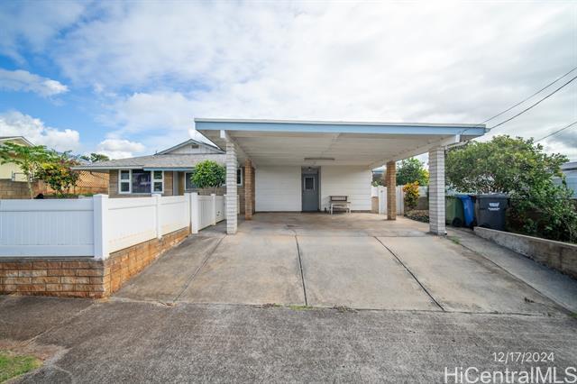 property at 1501 Kuloko St