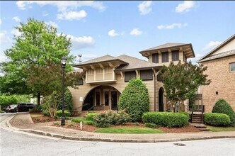 4805 W Village Way in Smyrna, GA - Building Photo - Building Photo