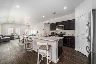 22435 Forest Gorge Ln in Spring, TX - Foto de edificio - Building Photo