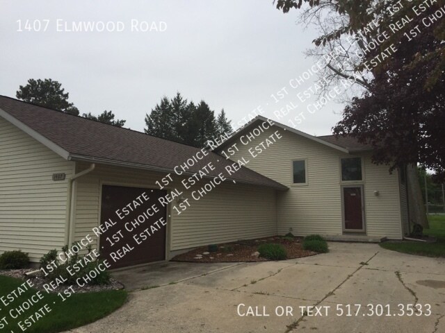 1407 Elmwood Rd in Lansing, MI - Building Photo