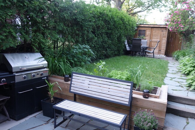 property at 21 Indian Road Cres