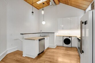 1631 16th St NW in Washington, DC - Building Photo - Building Photo