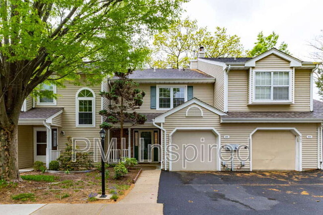 property at 405 Aberdeen Ln