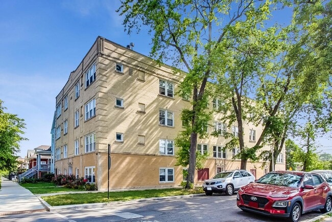 3216 W Berteau Ave in Chicago, IL - Building Photo - Building Photo