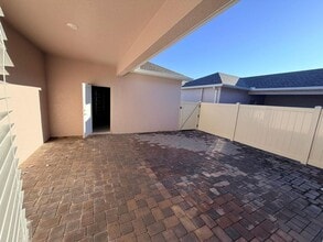 1661 Cross Prairie Pkwy in Kissimmee, FL - Building Photo - Building Photo