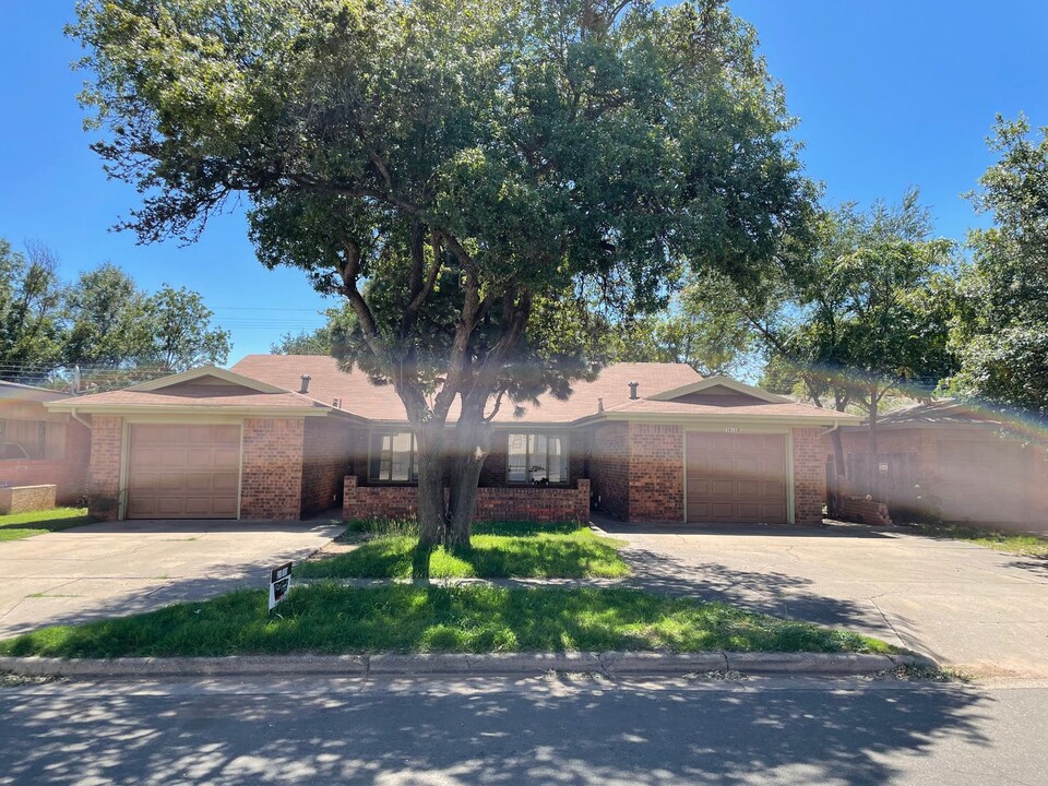 3815 51st St in Lubbock, TX - Building Photo