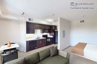 1001 Harvey Dr in Walnut Creek, CA - Building Photo - Building Photo