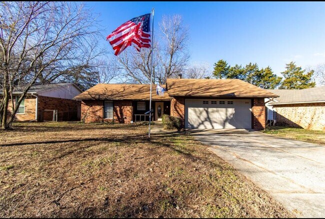 property at 4520 Forest Hills Dr