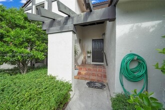 15060 SW 49th Ln in Miami, FL - Building Photo - Building Photo