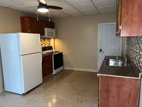 6408 St Clair Ave. in Cleveland, OH - Building Photo - Building Photo